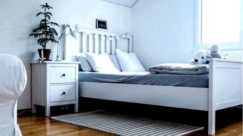 Какую кровать, мягкую или деревянную, выбрать их преимущества и недостатки
