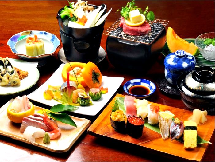 Суши - вкусная еда из Японии